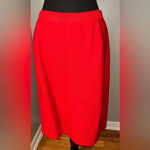 St John Collection by Marie Gray Skirt Lipstick Red Knee-Length Vintage USA 12